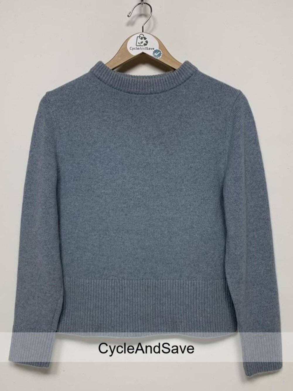 Vince Women's Blue and Grey Jumper